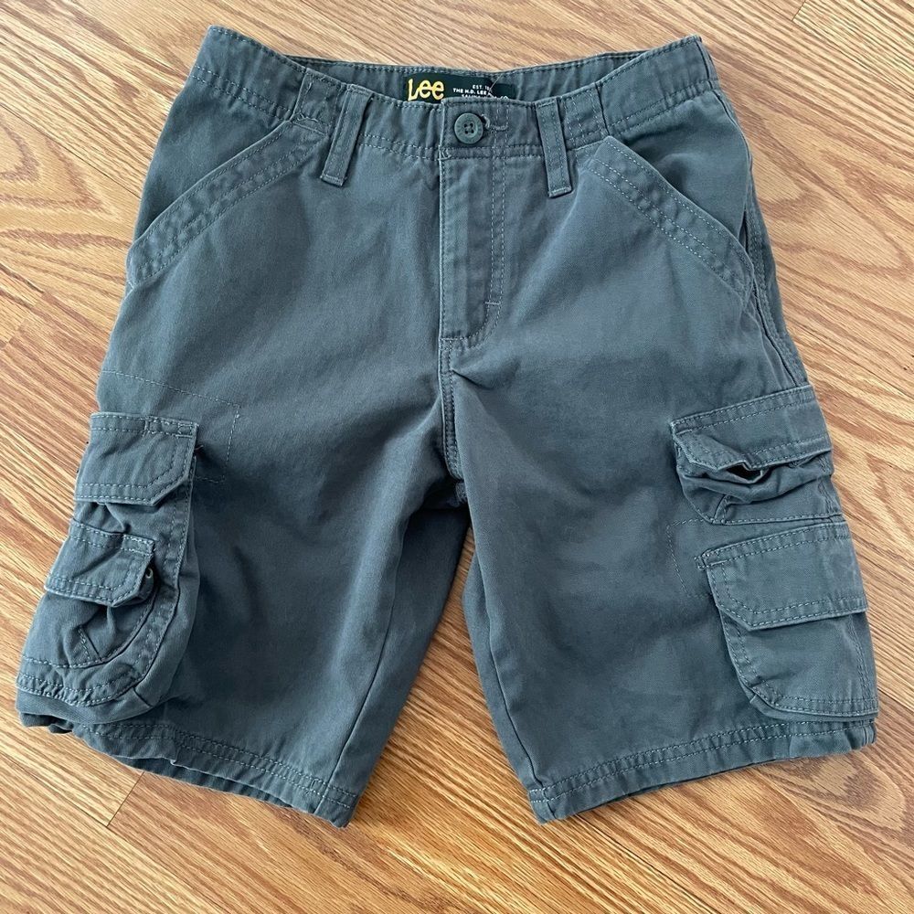 EUC, Boys Lee shorts, Size 8R